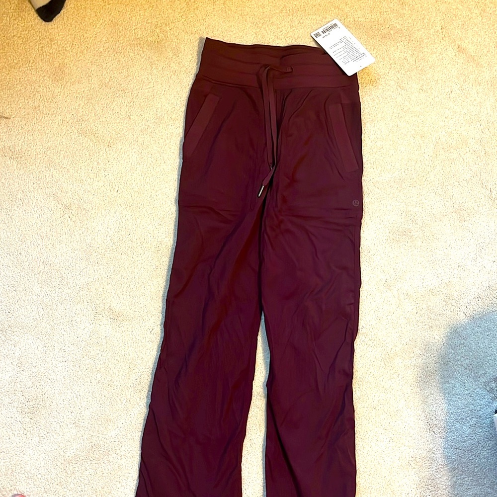Brand new Lulu lemon dance studio mid rise pant shirt size 2